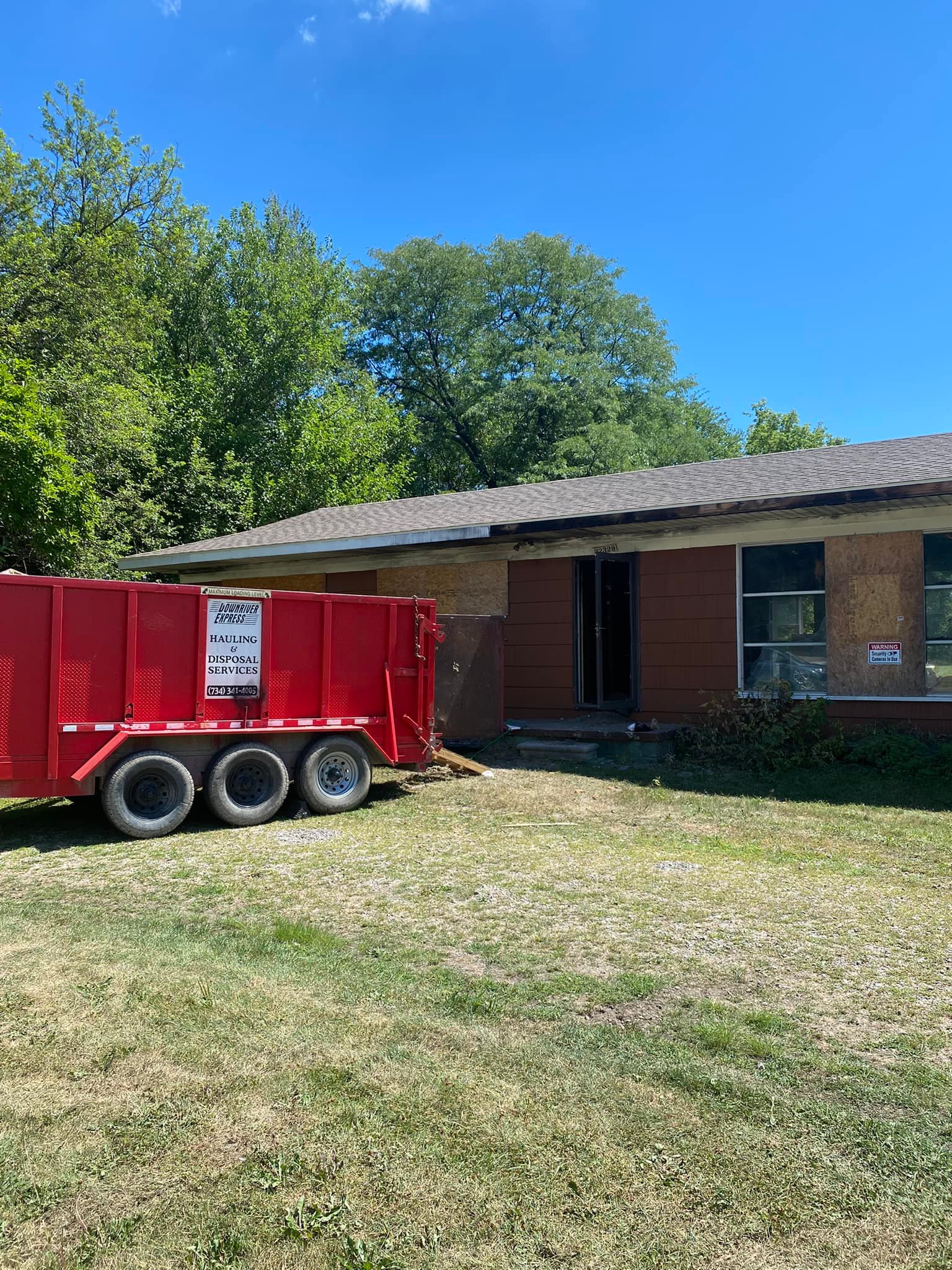 10-yard dumpster placement